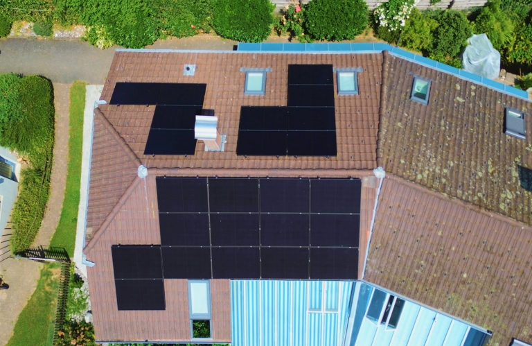 Solaranlage in Aarbug von EcoVille mit der Gesamtleistung 11.04 kWp