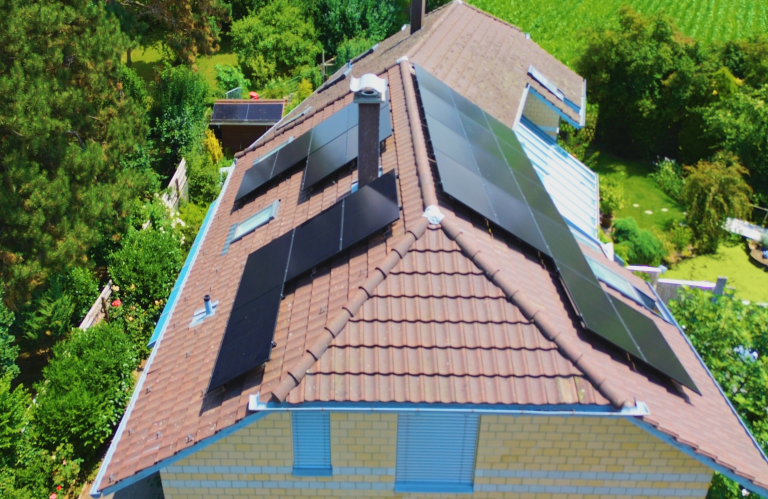 Solaranlage in Aarbug von EcoVille mit der Gesamtleistung 11.04 kWp